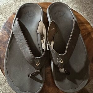 OluKai Men's Dark Brown Sandals